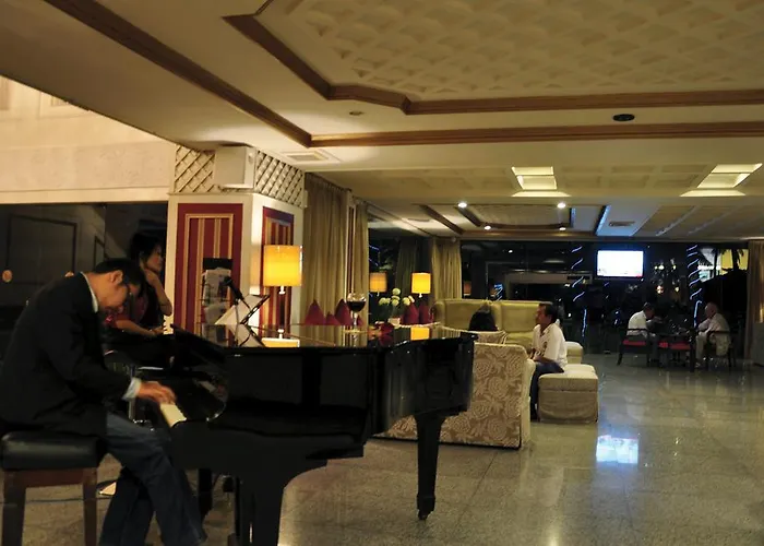 Danau Toba Hotel International